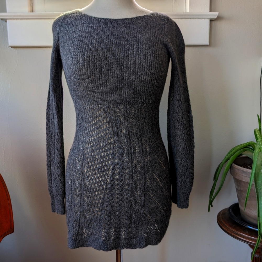 Ladie's Sweater